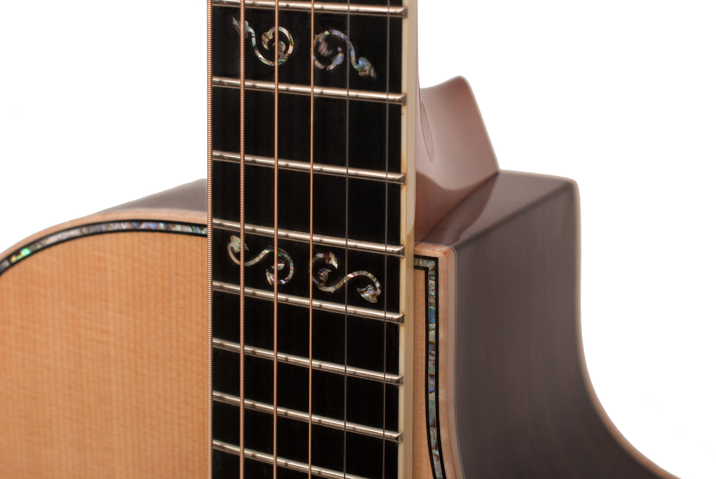 Larrivee LV-10-RW-0 Acoustic Guitar. Deluxe series Indian Rosewood L-body w/Venetian cutaway.